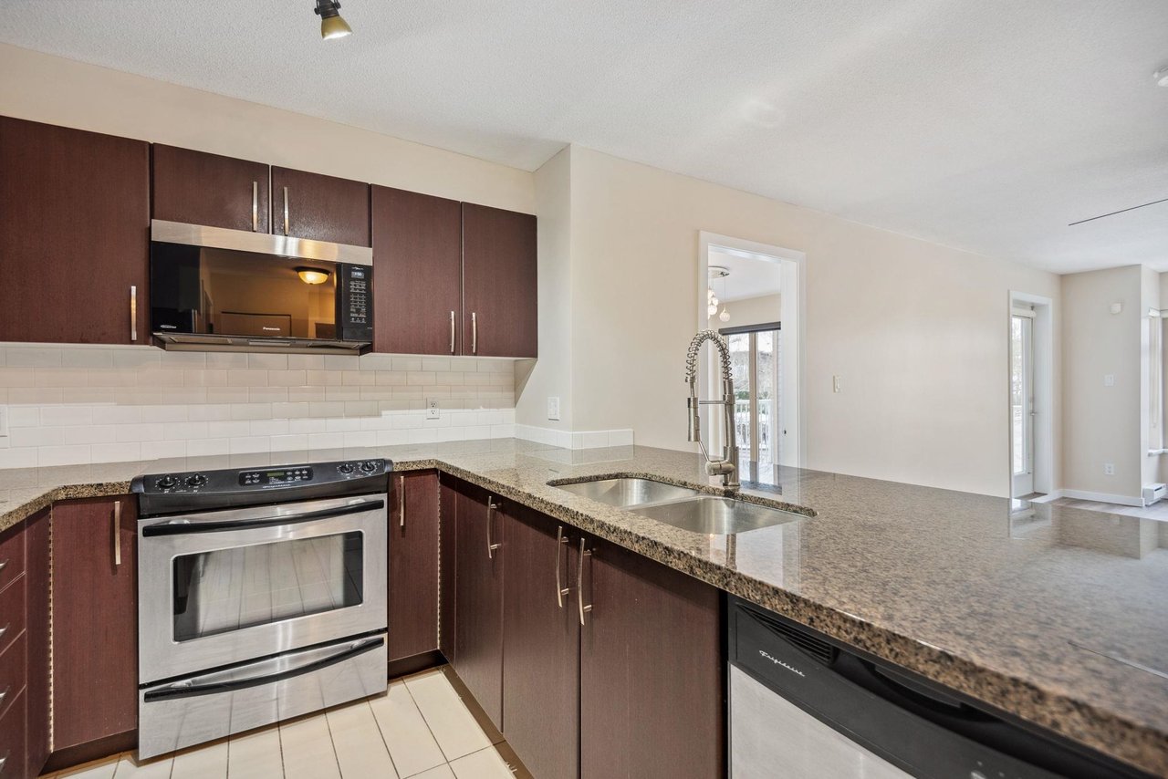 202-7339 Macpherson Avenue, Burnaby