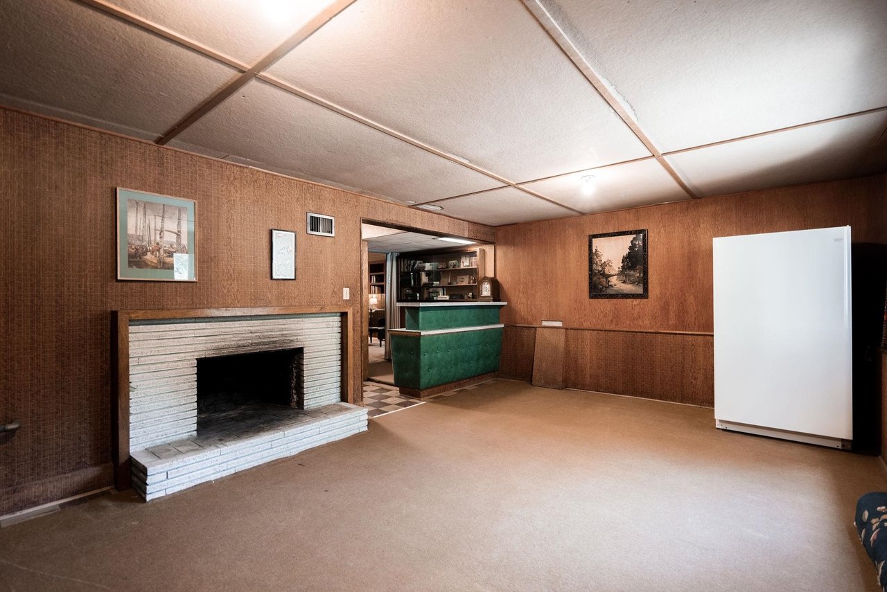 4143 Virginia Crescent, North Vancouver