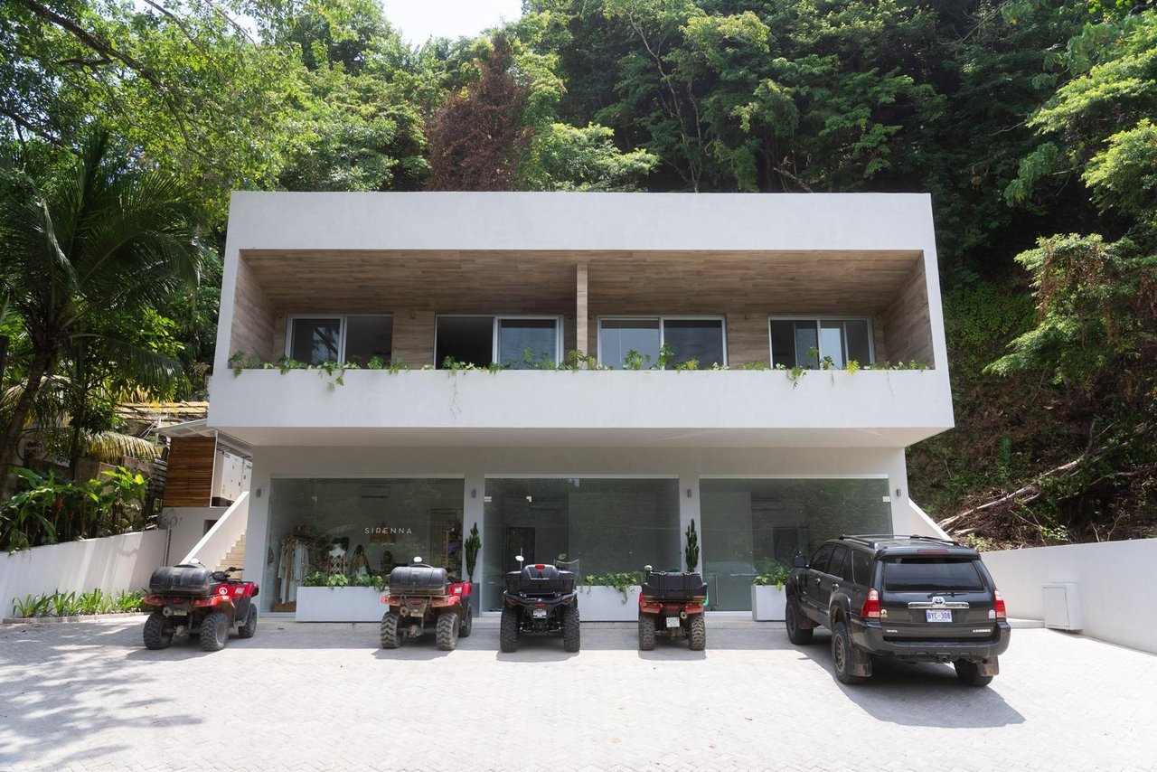 Mixed-Use Commercial Plaza, Santa Teresa, Puntarenas