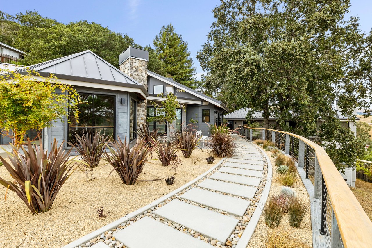 111 Woodside Drive