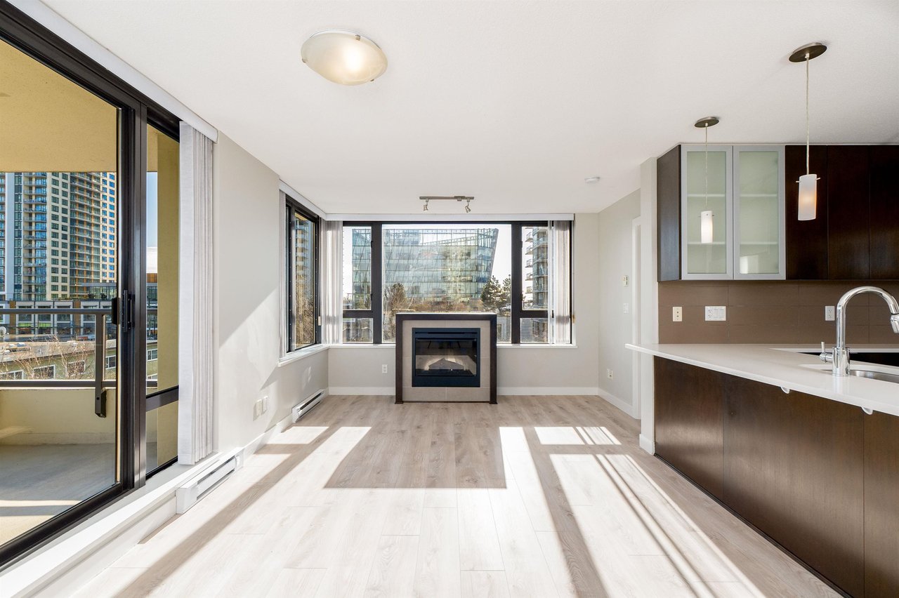 503-7325 Arcola St