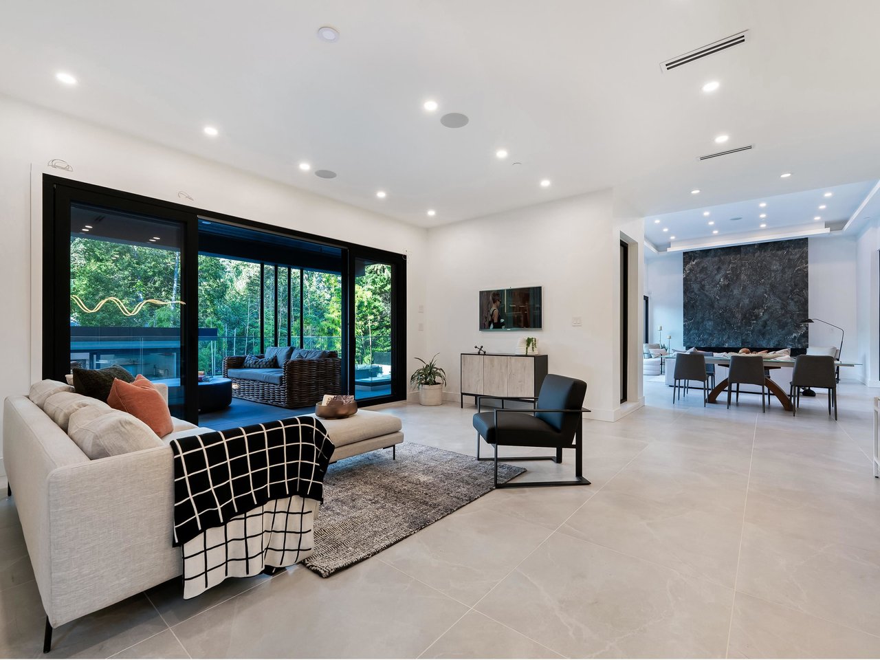 819 Burley Dr