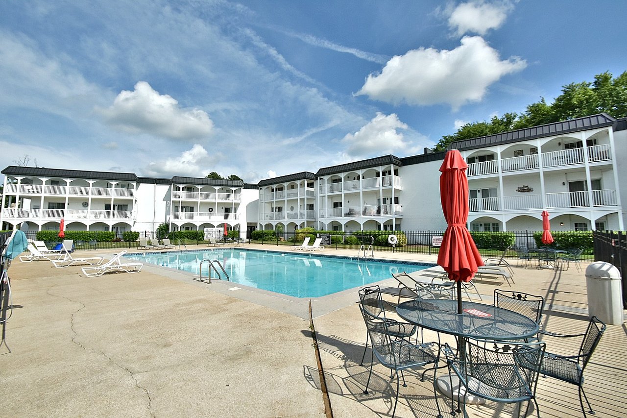 Westcliff Condominiums