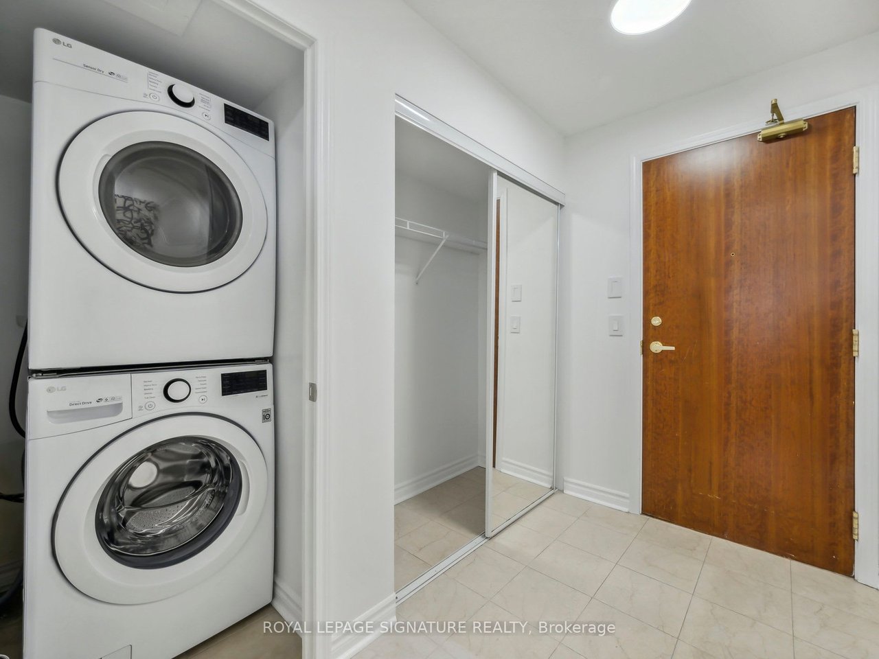 18 Kenaston Gdns 804