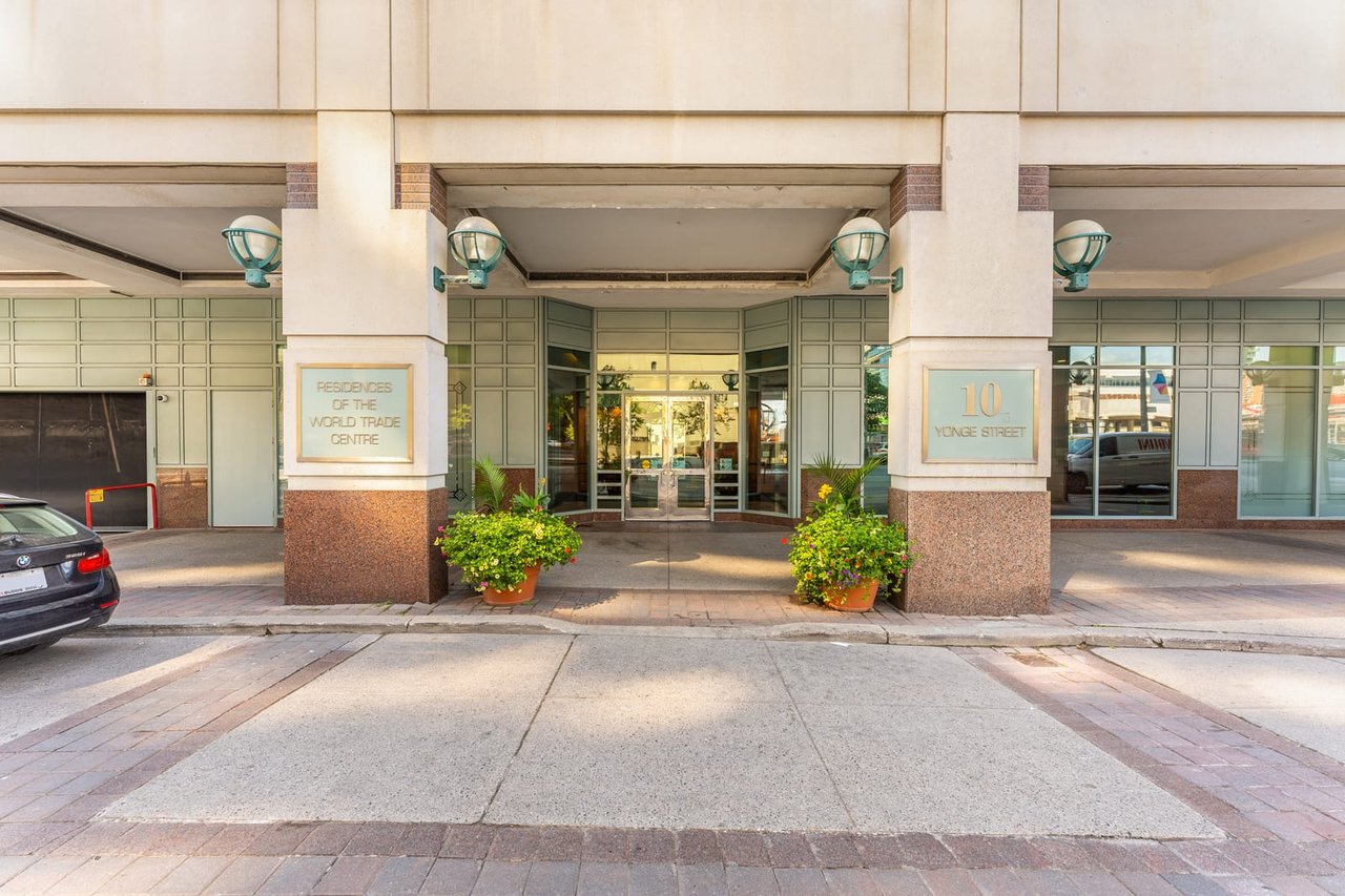 3101-10 Yonge St