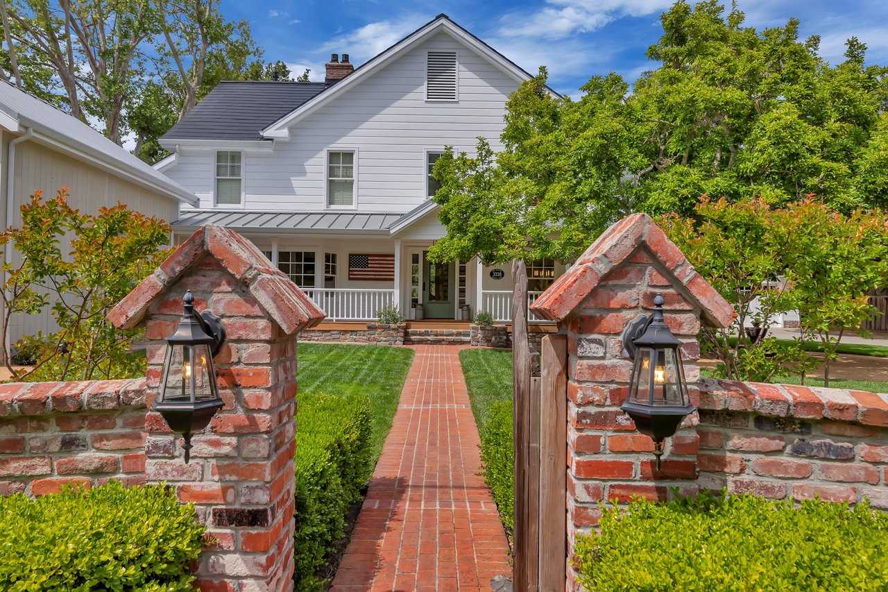 3338 Freeman Rd