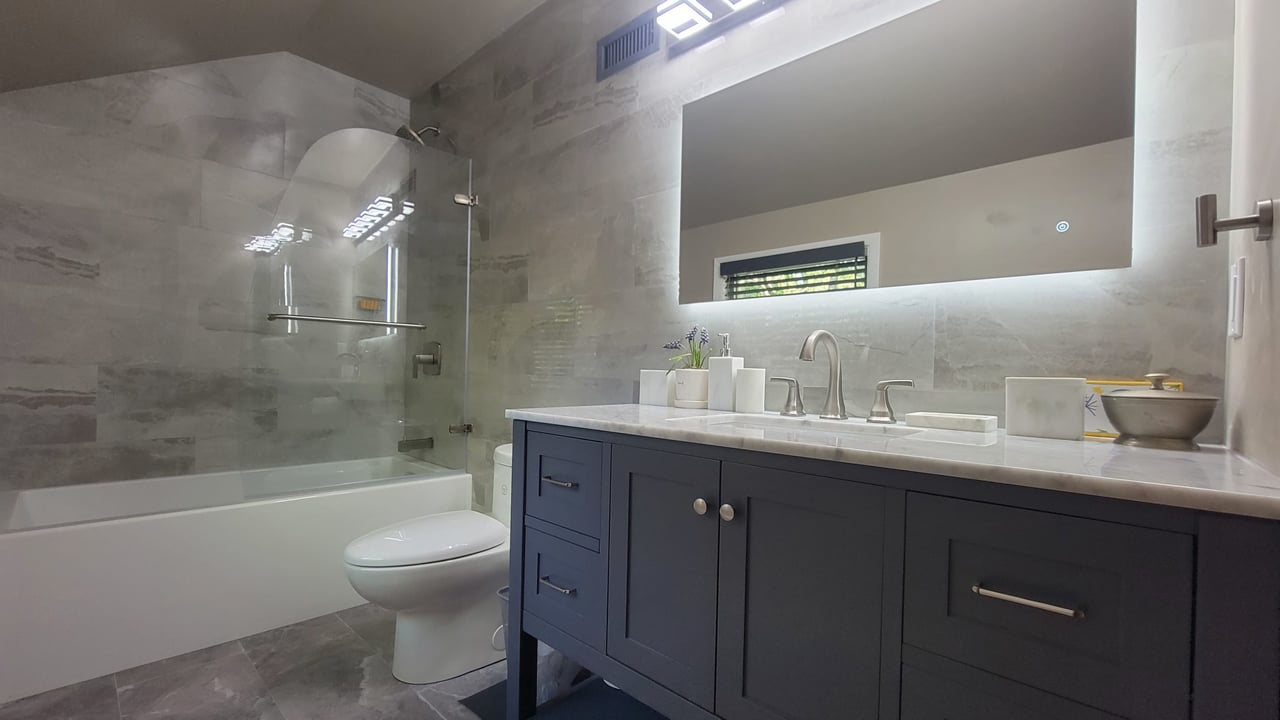THE PERFECT HAMPTONS SUMMER RENTAL CLOSE TO VILLAGE