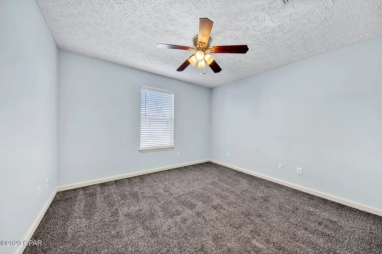 134 White Cap Way