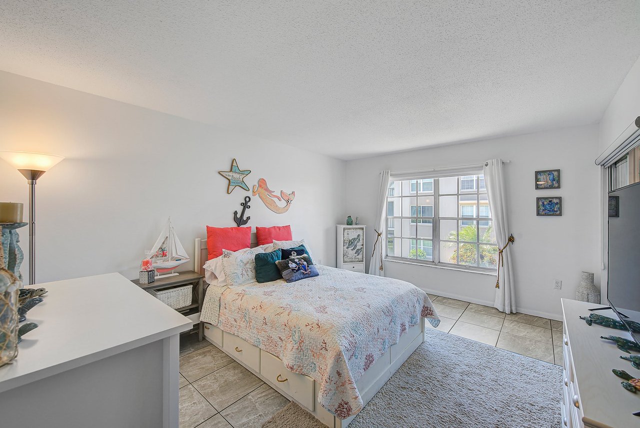 10280 Imperial Point Dr W, #20, Largo, FL 33774