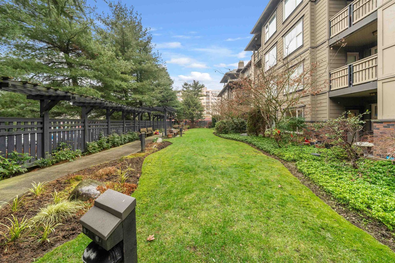 108-808 Sangster Pl