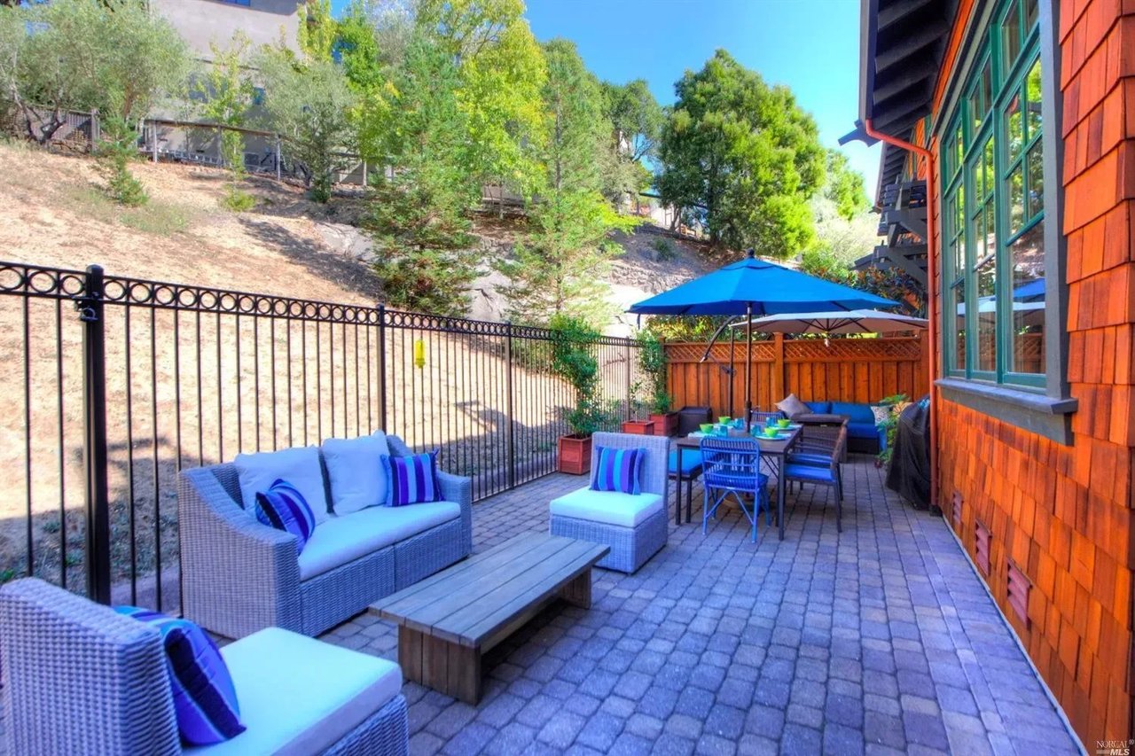 28 Ross Terrace