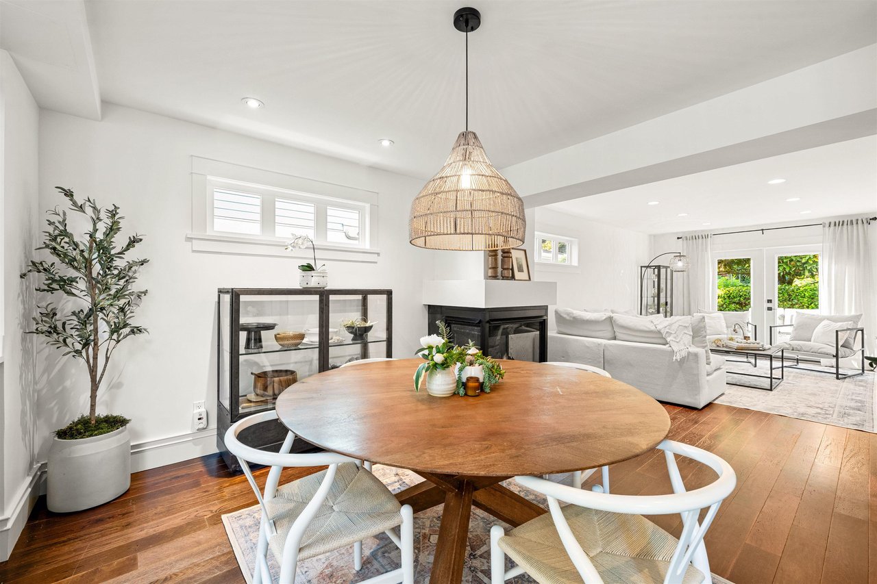4365 Raeburn Street, North Vancouver