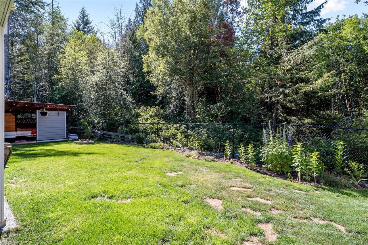 2544 West Trail Crt, Sooke
