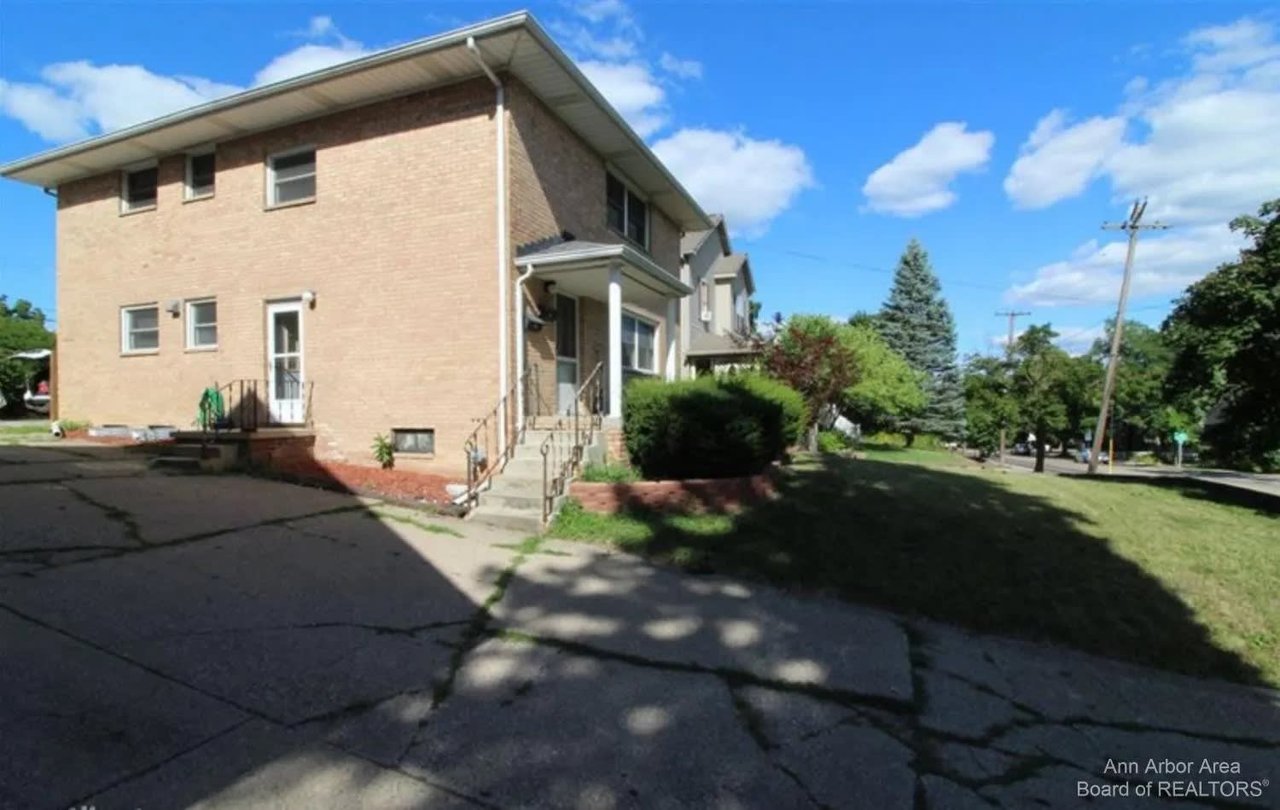 1714 Jackson Ave, Ann Arbor, MI 48103