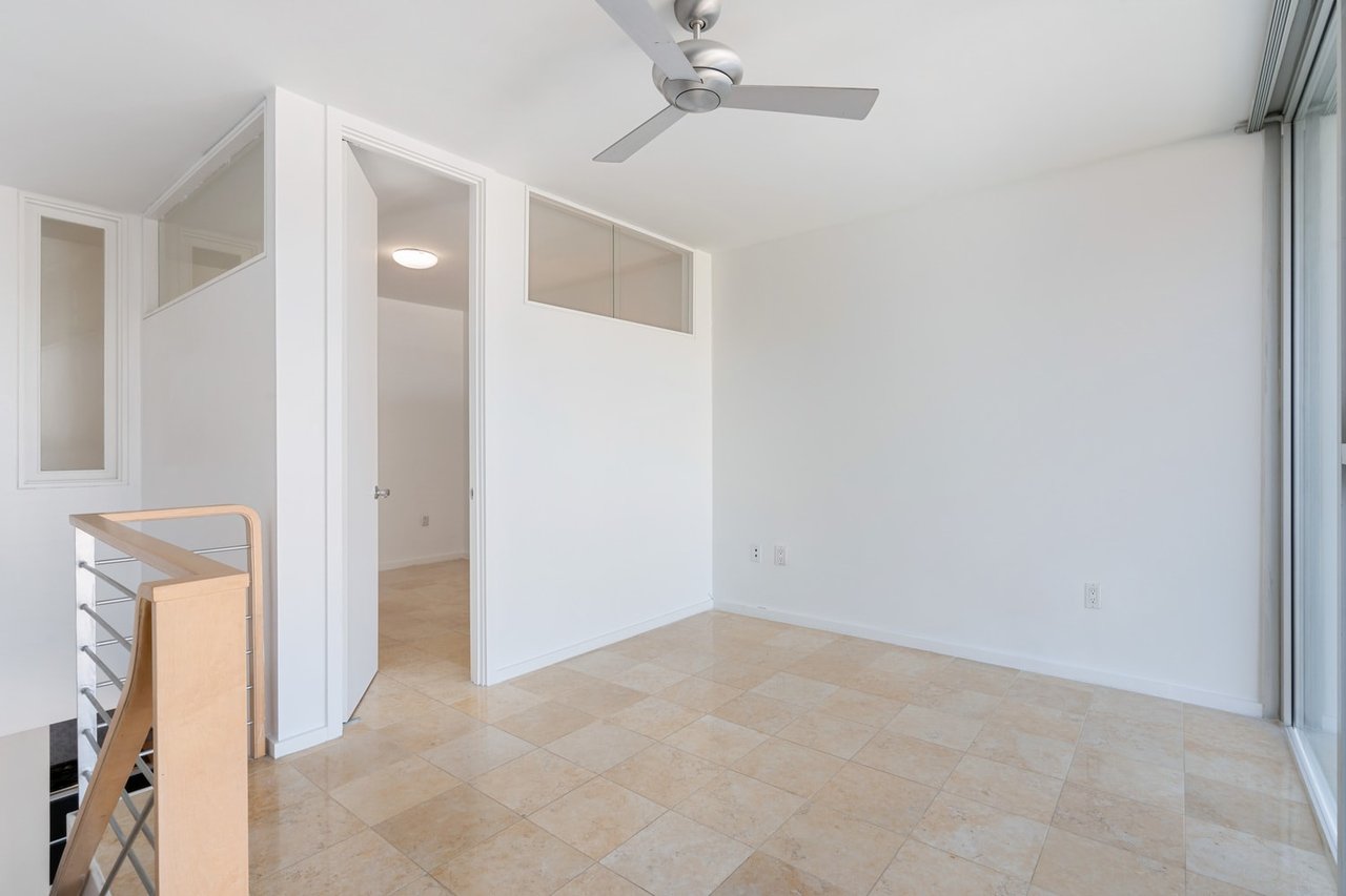 935 Pacific St, #302