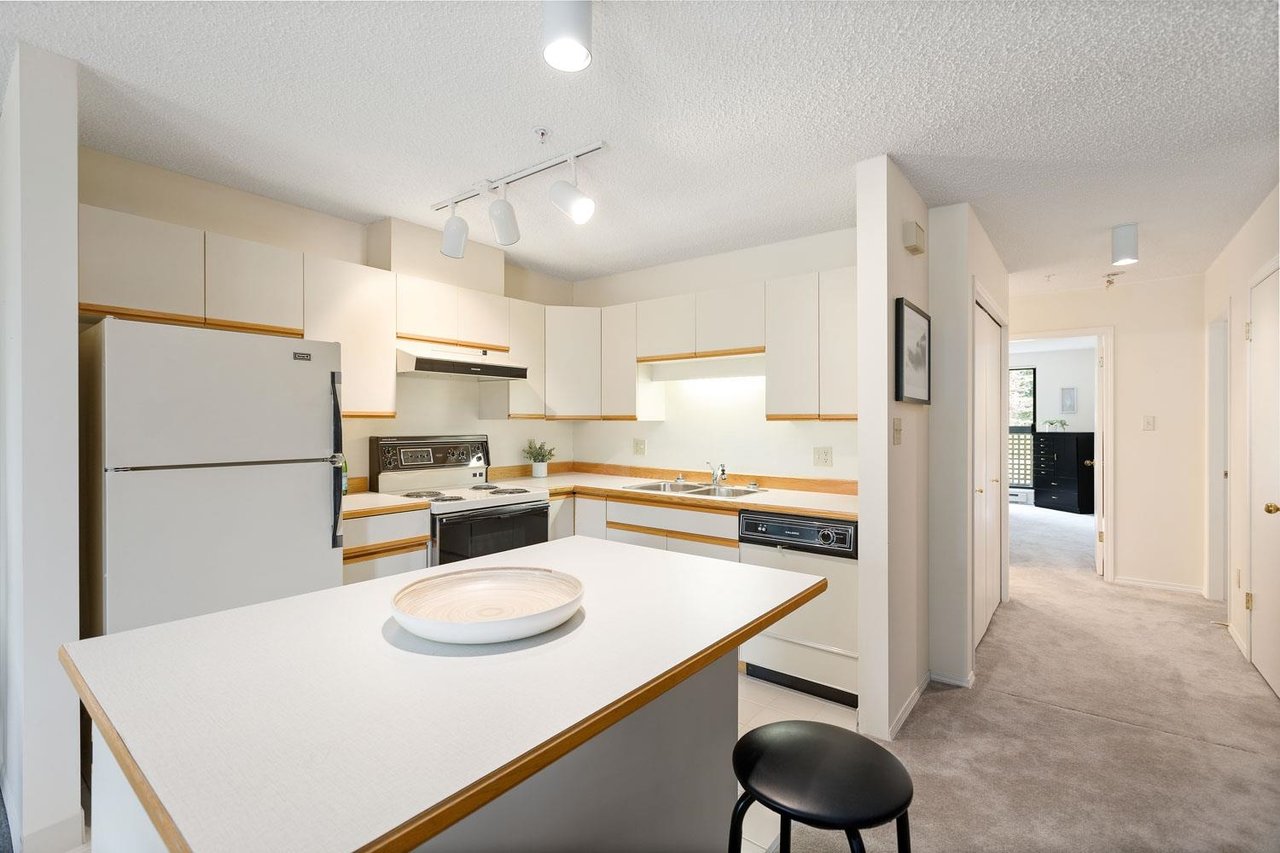 18-4725 Spearhead Drive, Whistler