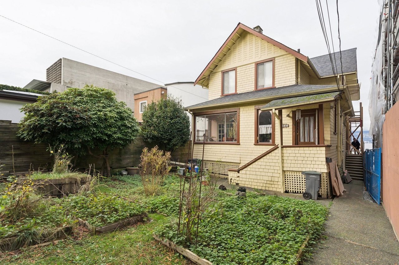 3243 Point Grey Rd