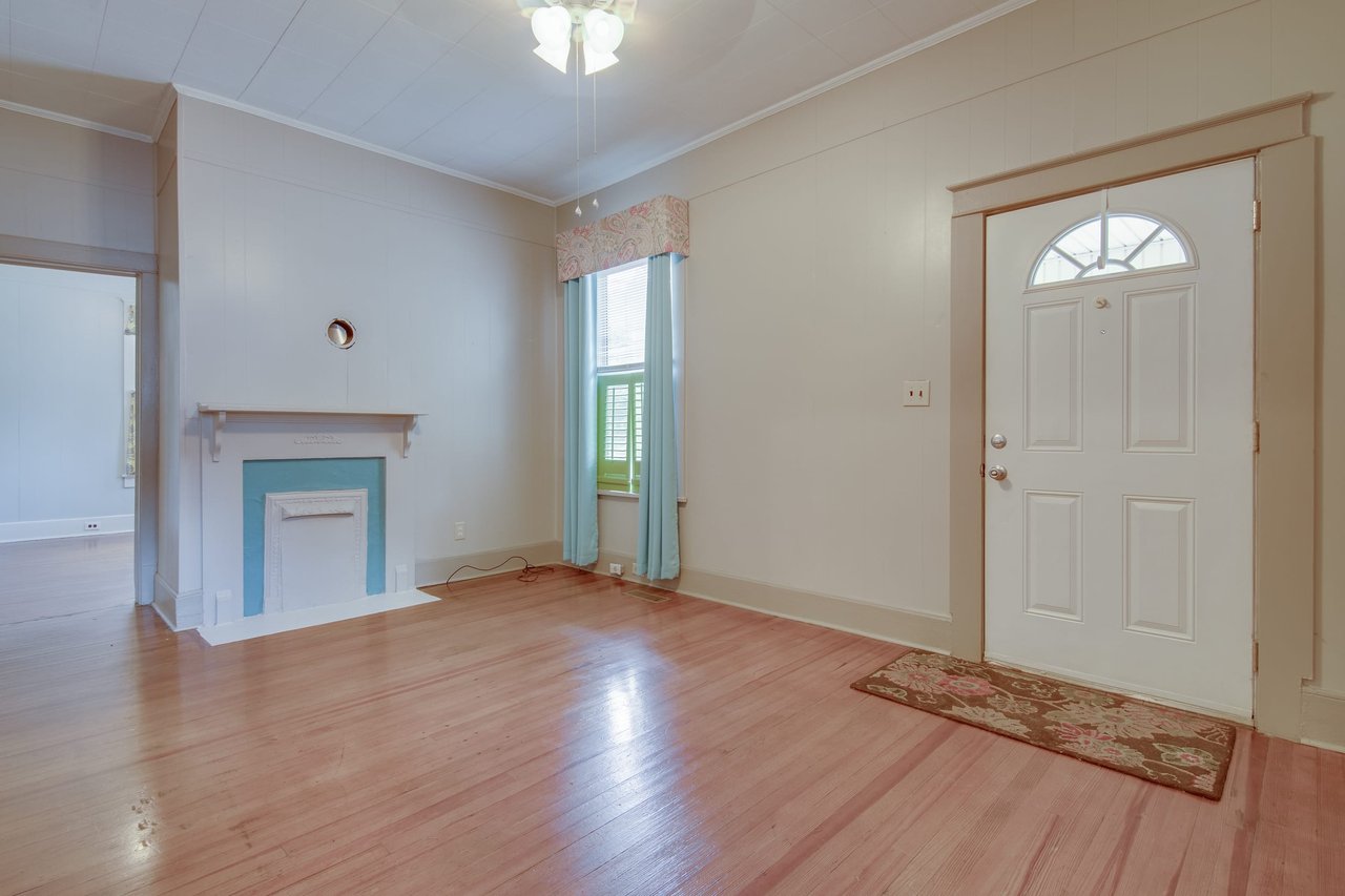 4 Montford Street