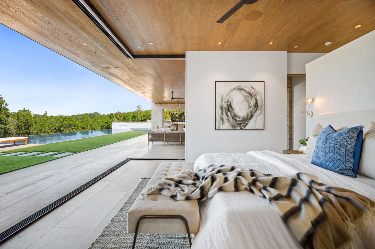 The Sweet Sky Residence 
