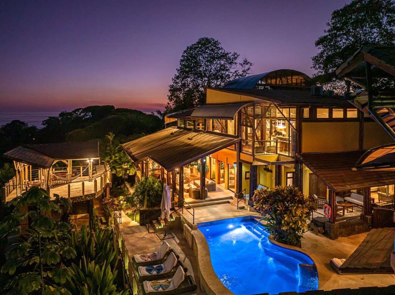 Casa Ramon, Distinguished Tropical Living Near Dominical