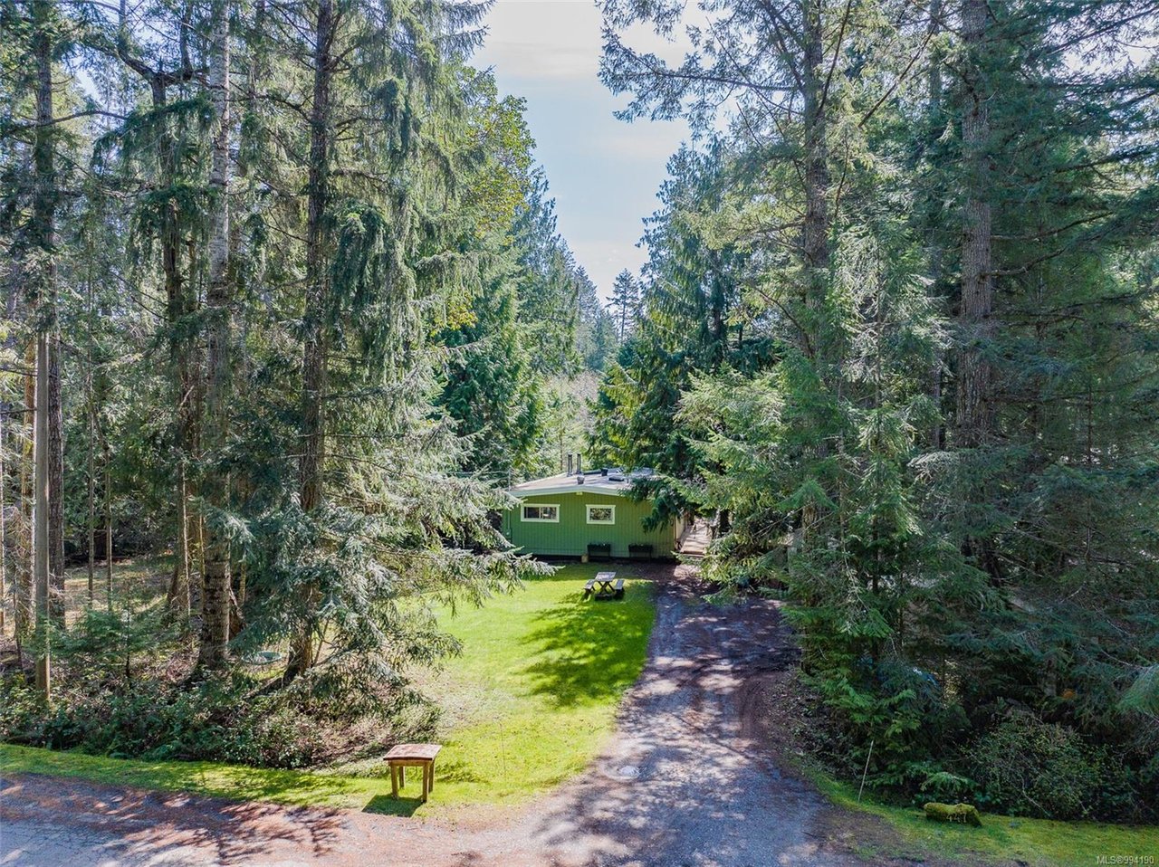 447 Berg Rd