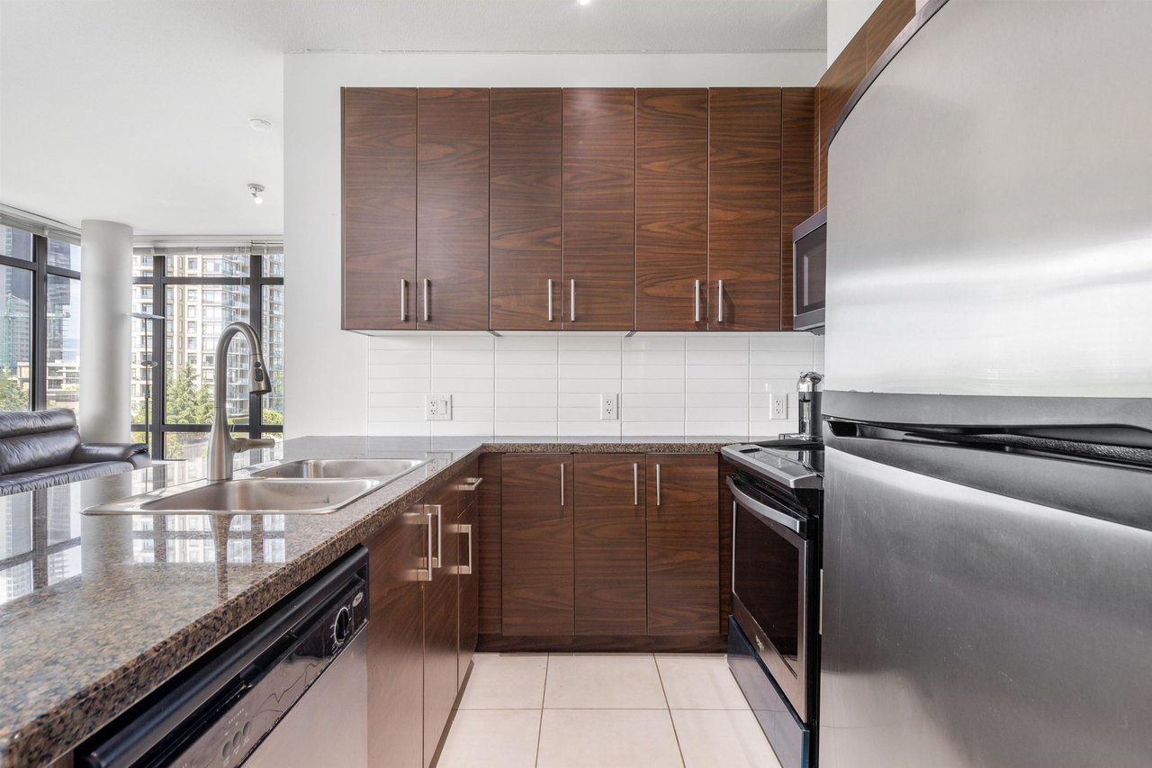 604-2355 Madison Ave