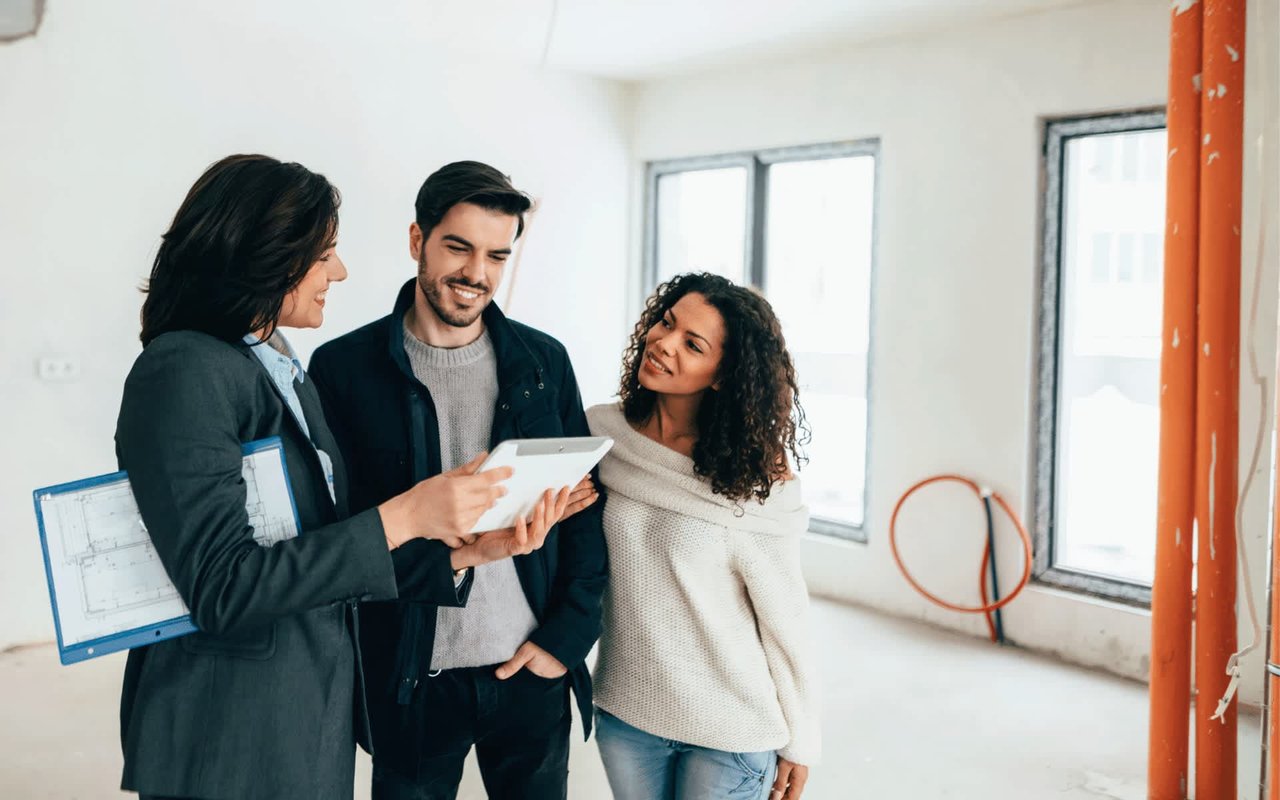 Should You Consider a Short Sale or Foreclosure Property?