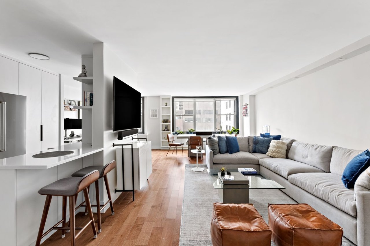 207 E 74th St, #8H