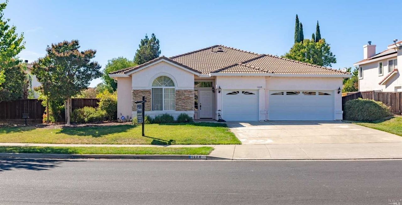 1448 Fullerton Dr