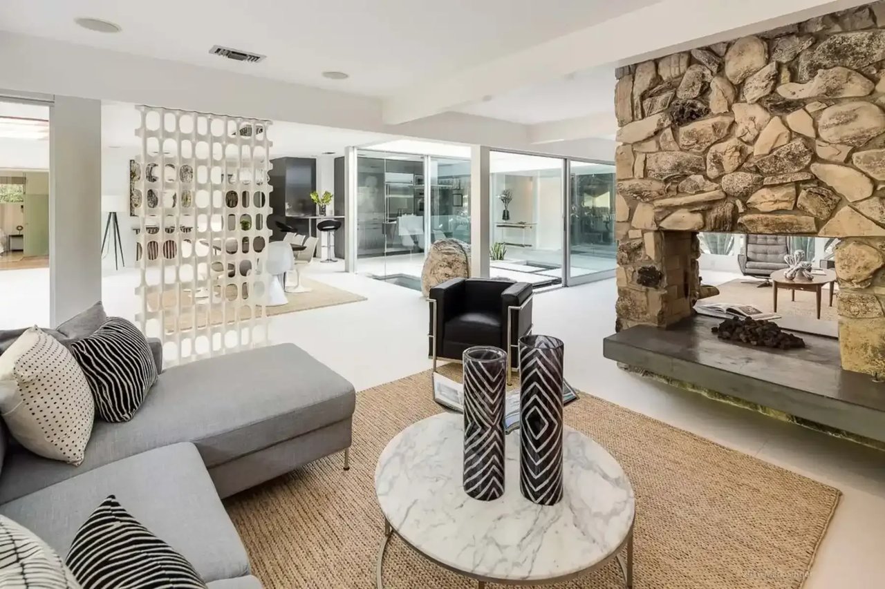3122 Nichols Canyon Rd