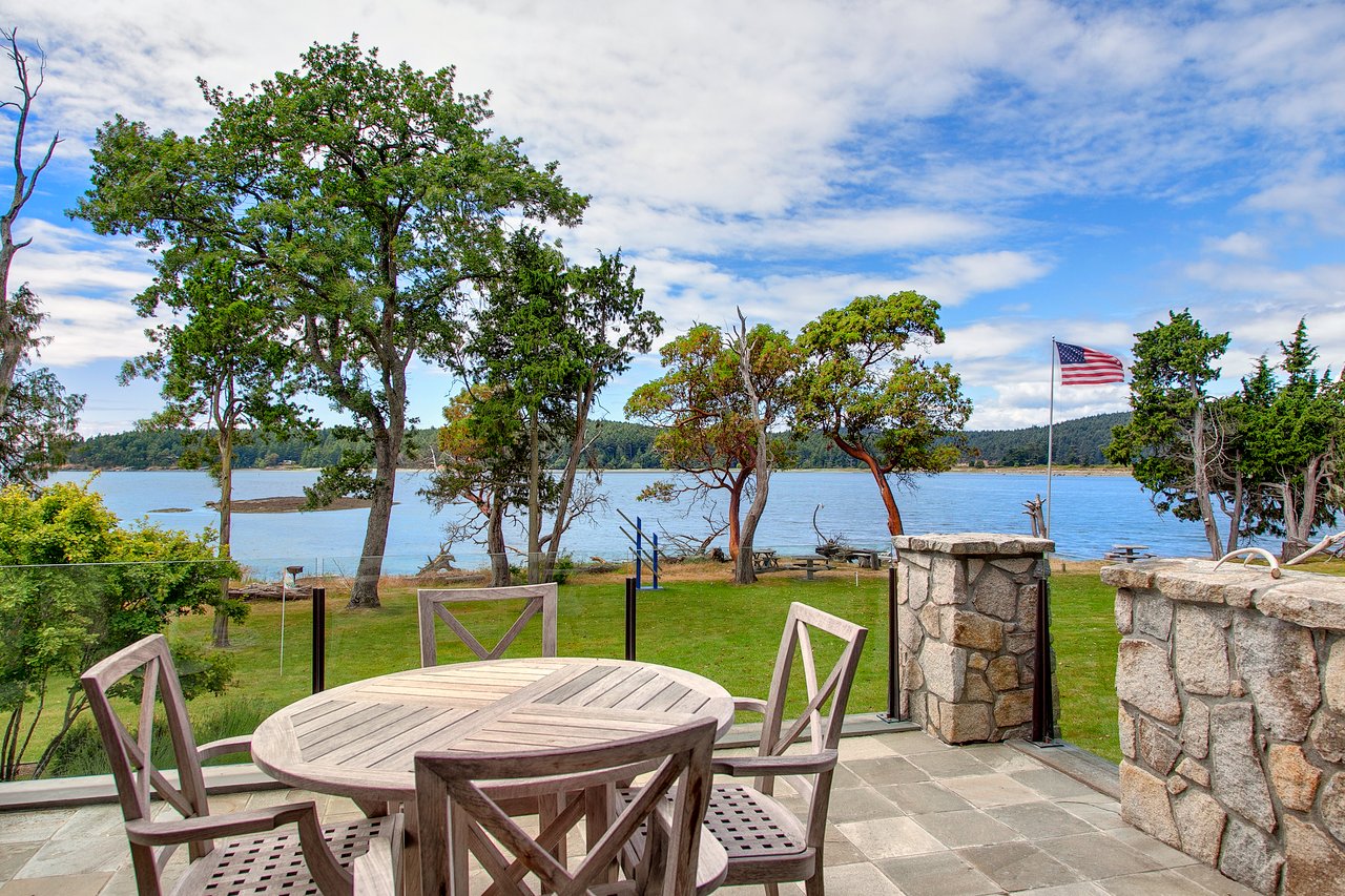 235 Seal Rock Lane, Friday Harbor 98250