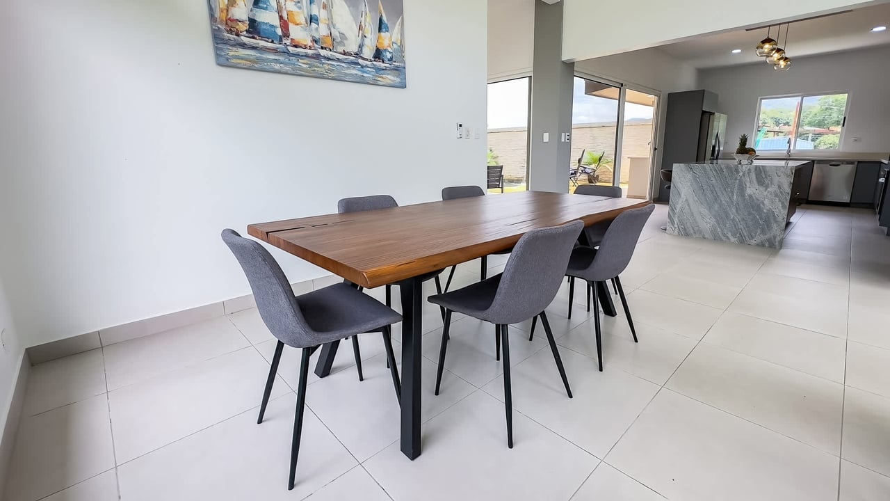 Uvita Paradise Brand New 3 Bedroom, 2.5 Bathroom Modern Home