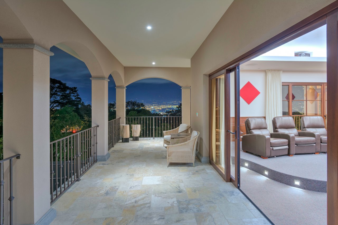 Colonial View Tennis Estate, Escazu, San Jose