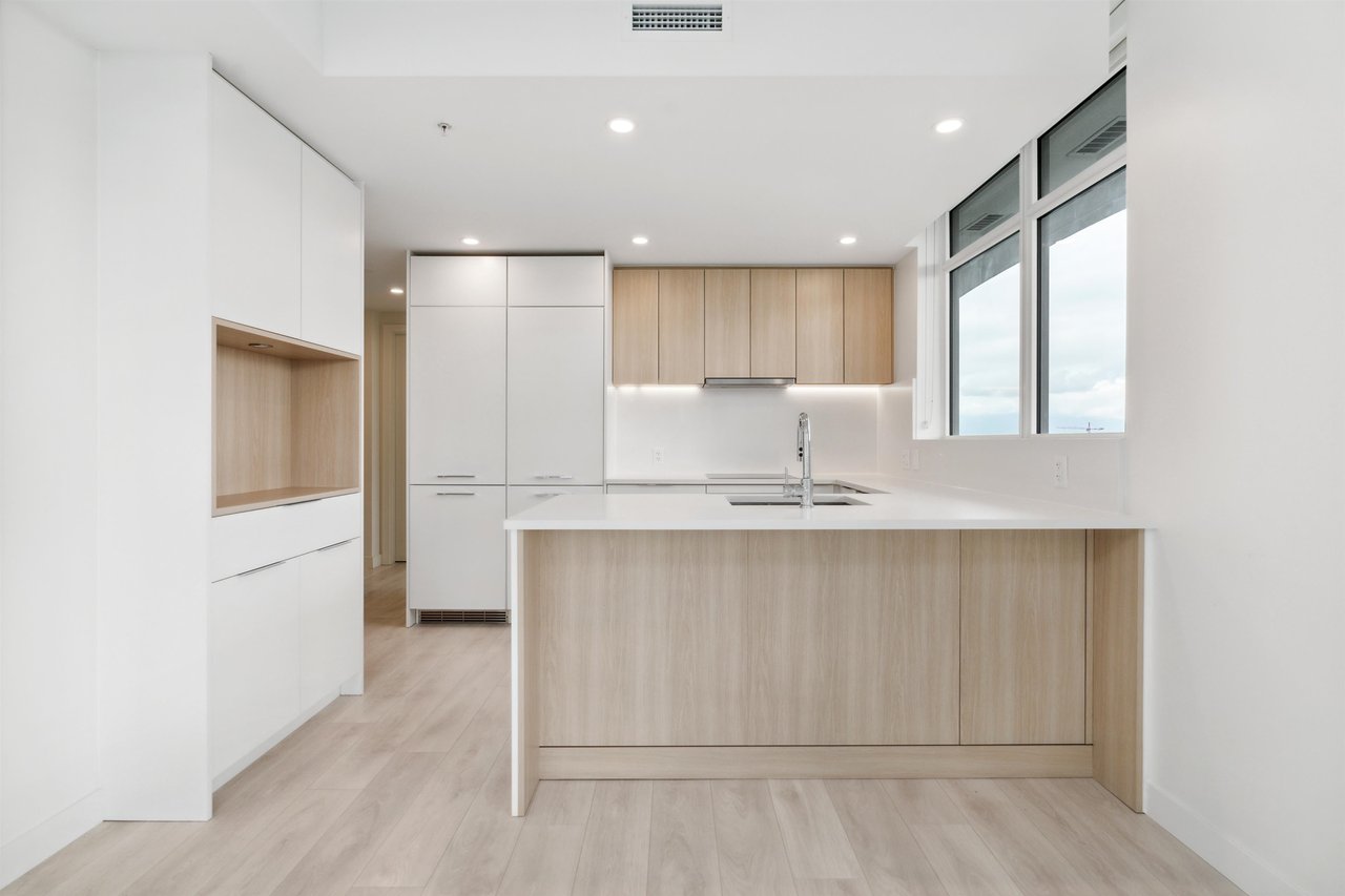 1805-13318 104 Ave