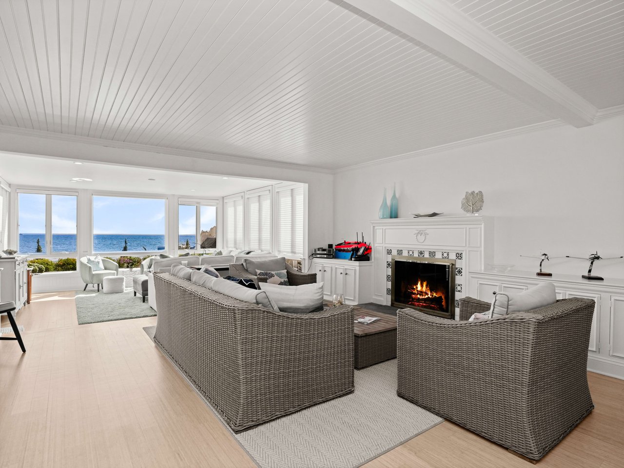 1141 Fairfield Beach Road, Fairfield