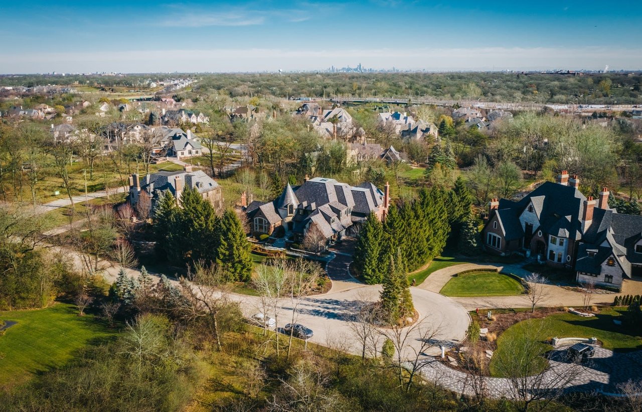 6631 Lee Ct