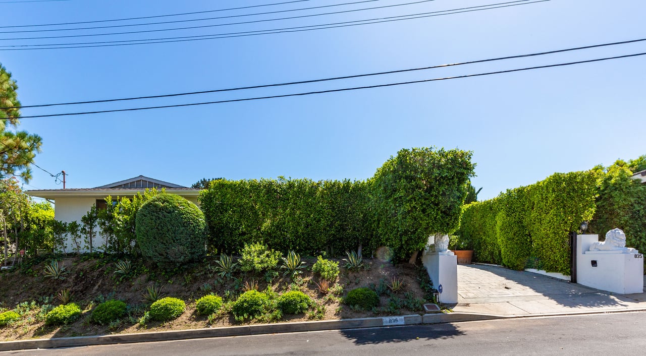 Mid-Century Retreat with Views