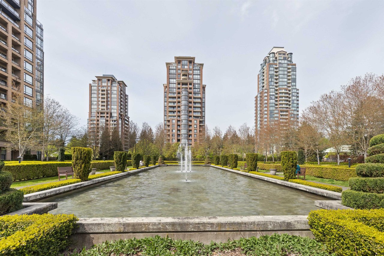 1005-7368 Sandborne Ave
