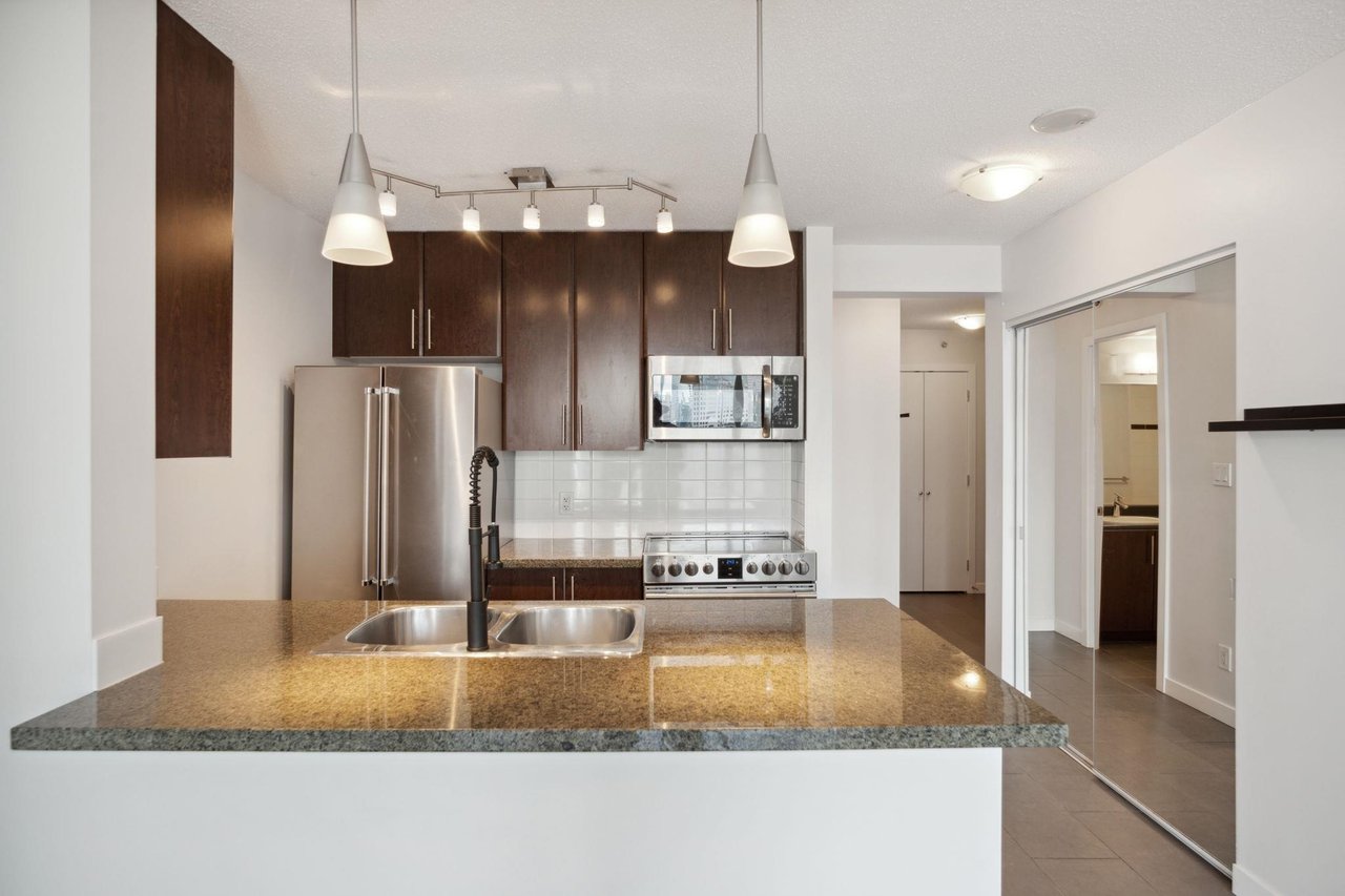 2307-688 Abbott Street, Vancouver