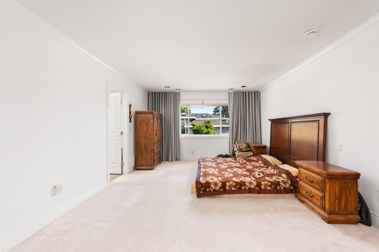 6160 Azure Rd