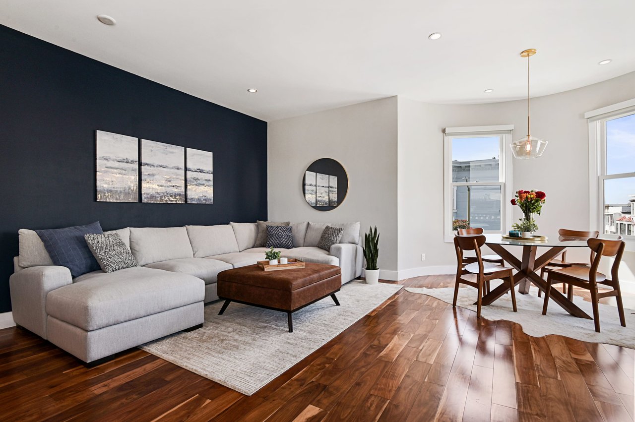 Modern View Residence at the Border of Russian / Nob Hill