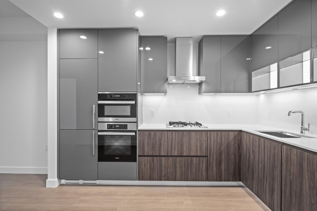 2909-6511 Sussex Ave