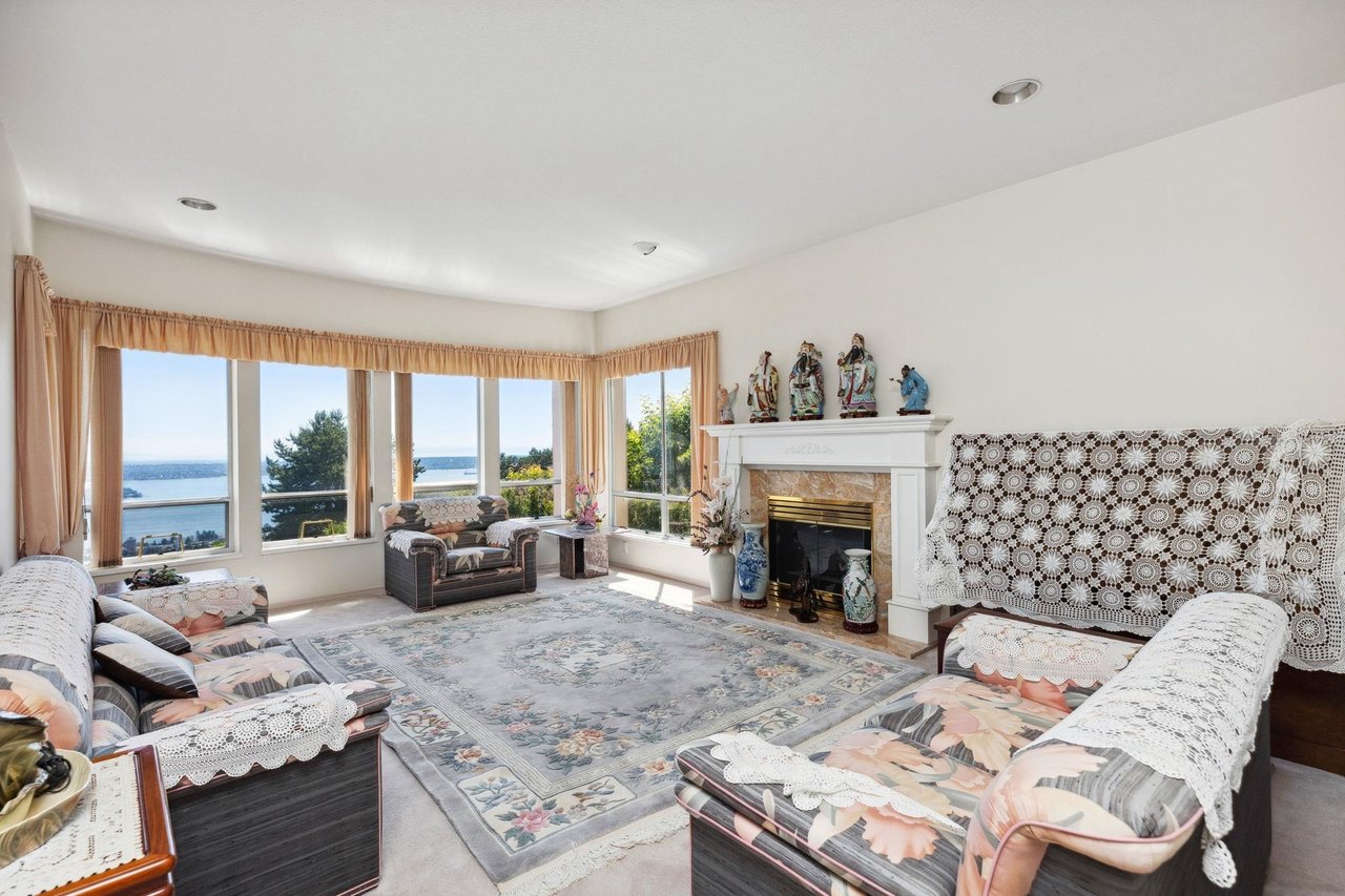 1411 Chippendale Rd