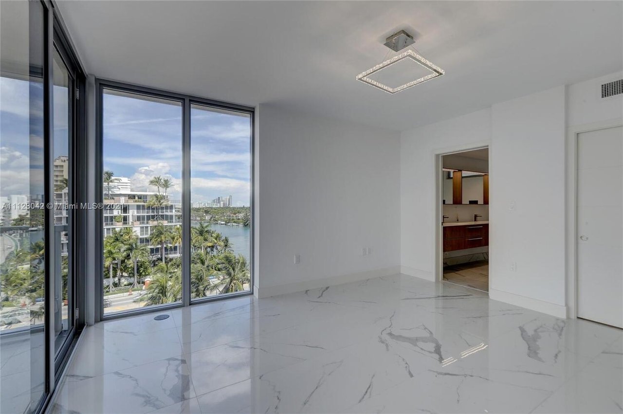 9521 E Bay Harbor Dr, #LP801