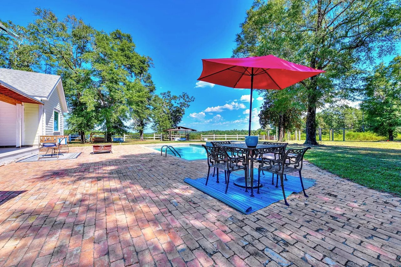 1651 Magnolia Road