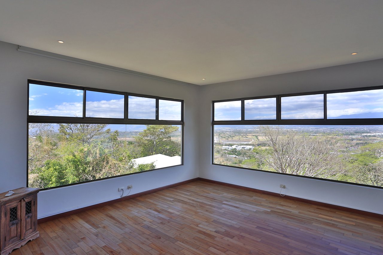 Panoramic View Terrace Residence, Ciudad Colon, San Jose