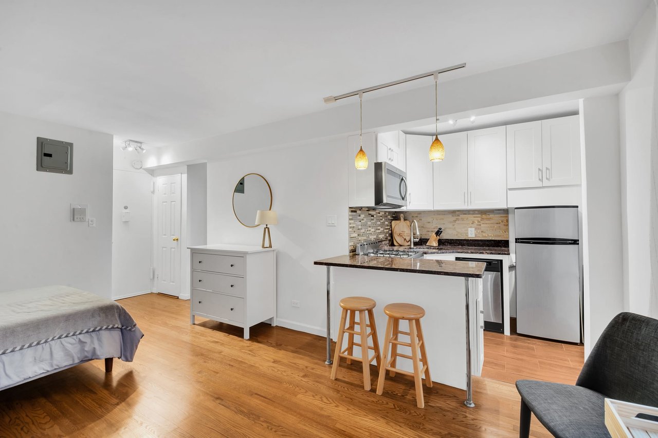 342 East 53rd Street, Unit 5G