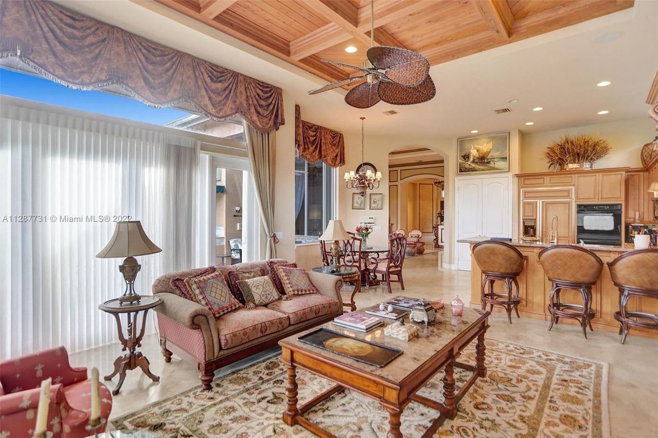 16288 Mira Vista Ln