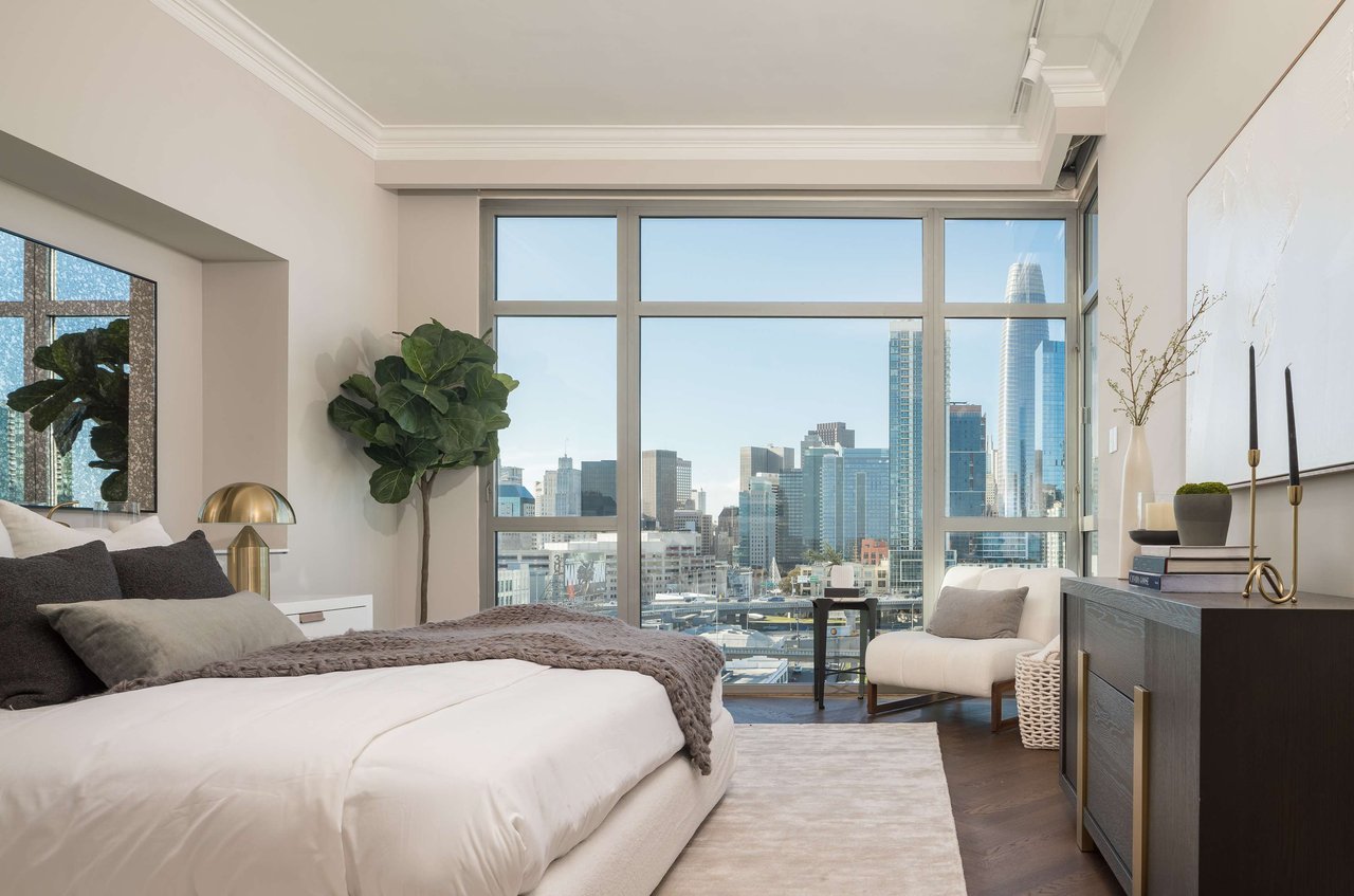 219 Brannan Street Unit: 18D