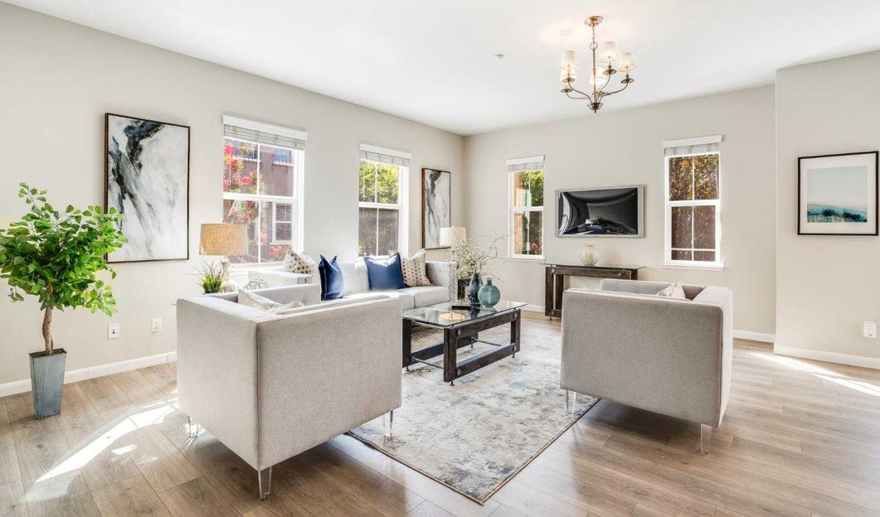 585 Saco Terrace
